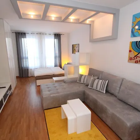 New Neven, Parking 5 Evra Dan Apartment *