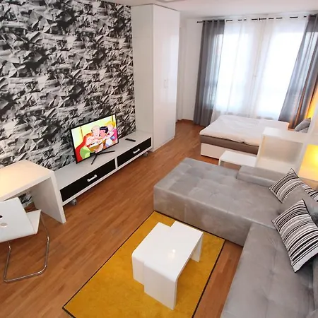 Apartman New Neven, Parking 5 Evra Dan